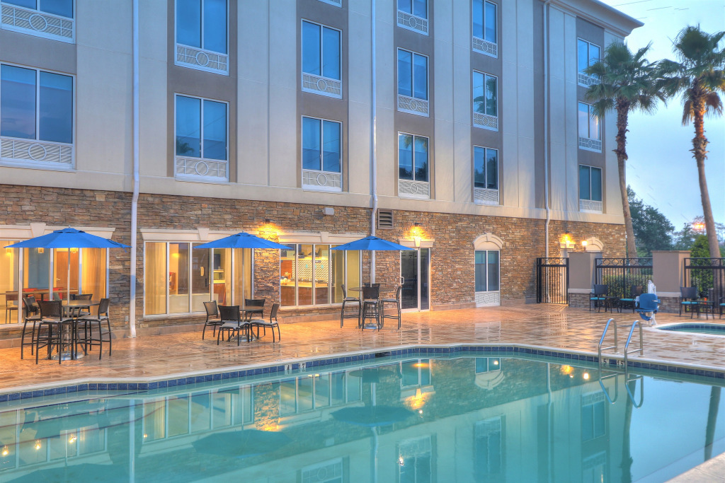 Holiday Inn Express Hotel & Suites Mobile Saraland by IHG