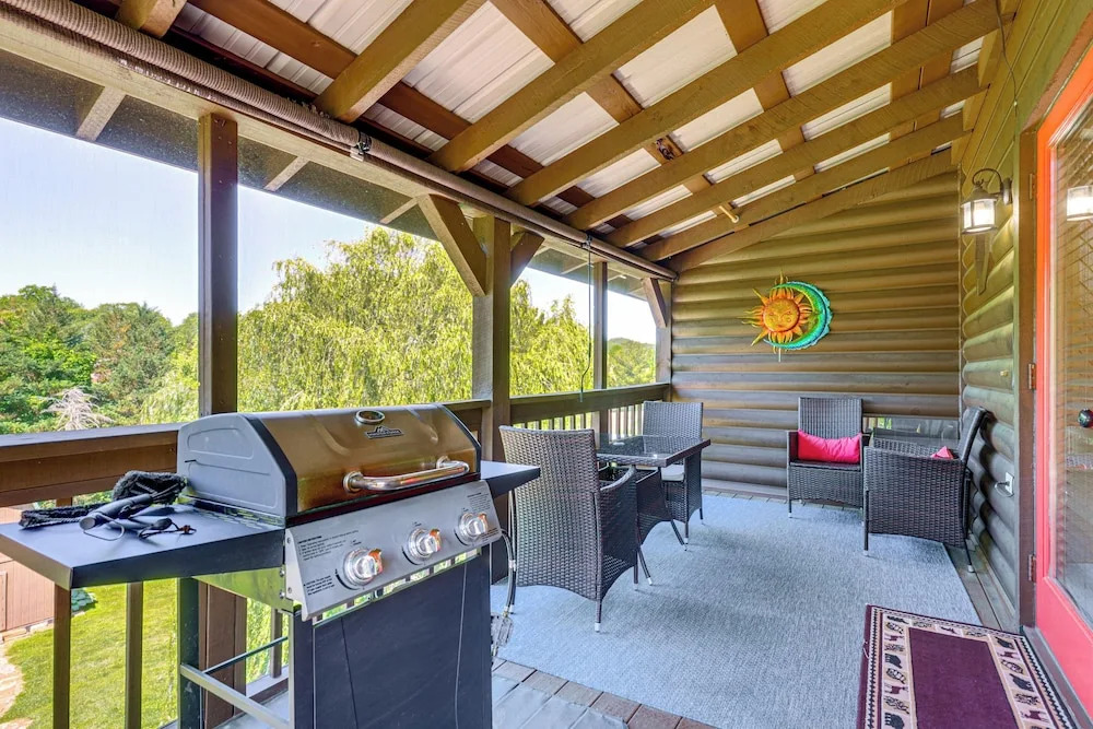 Views, Fire Pit + Game Room: Smoky Mountain Cabin