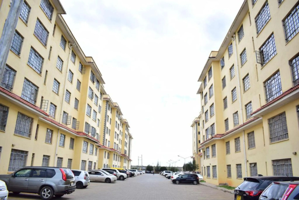 Cozy Rooms JKIA -Games Nights - Gated - Secure -3 Bedroom -5 Beds -2Baths -15Mins to JKIA-SGR