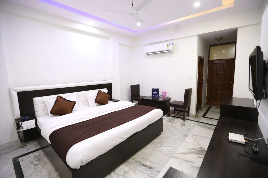 Hotel Namaskar By OYO Rooms