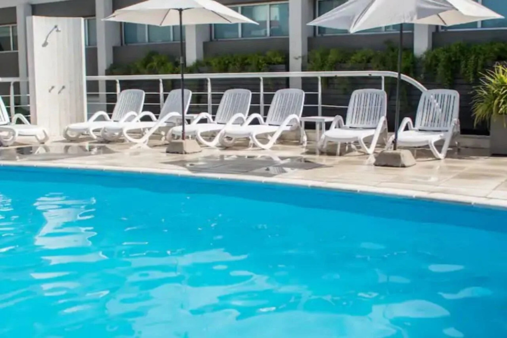 Maran Suites & Towers