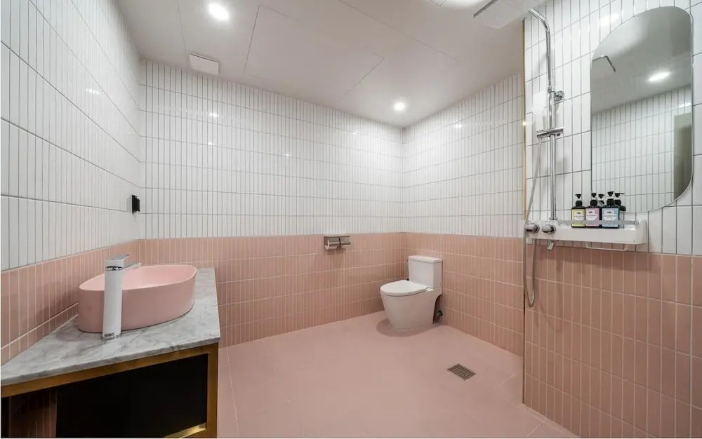 Jangyu Almond Kids Hotel