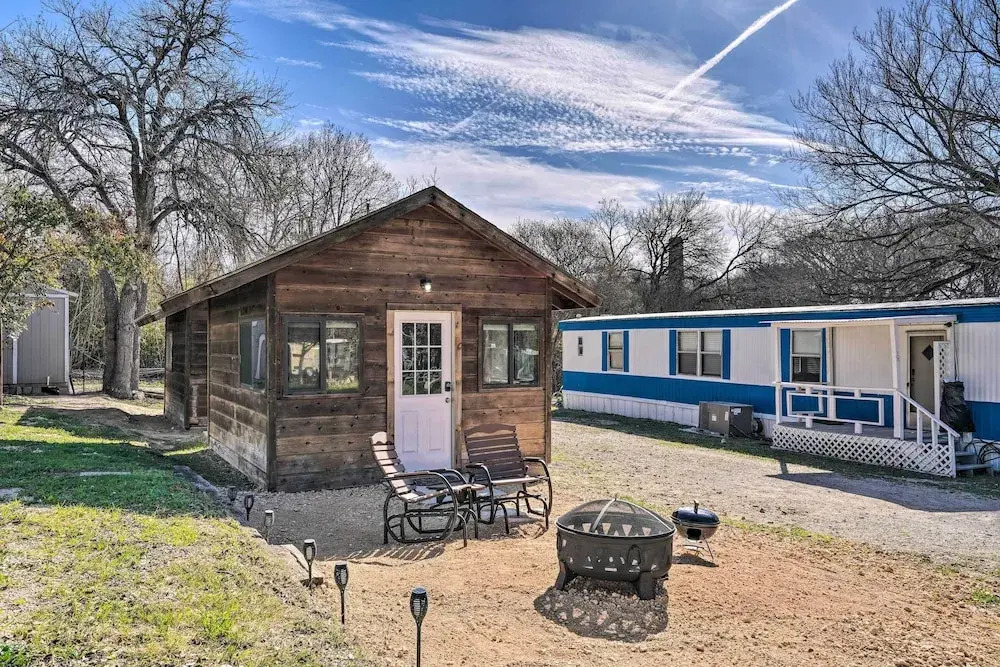 Lake Dunlap Studio w/ Shared Boat Ramp, Dock