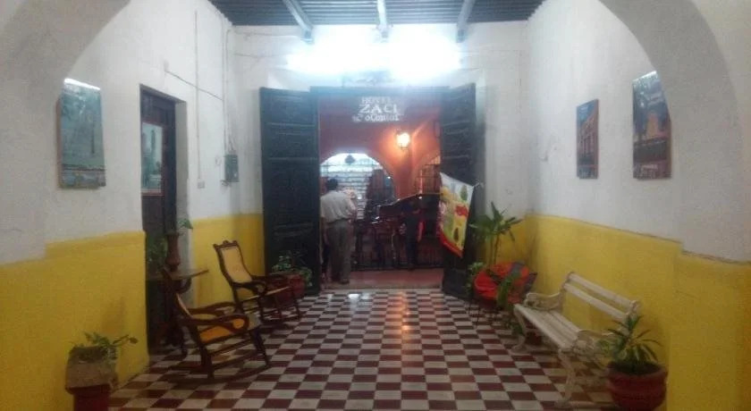 Hotel Sol Colonial