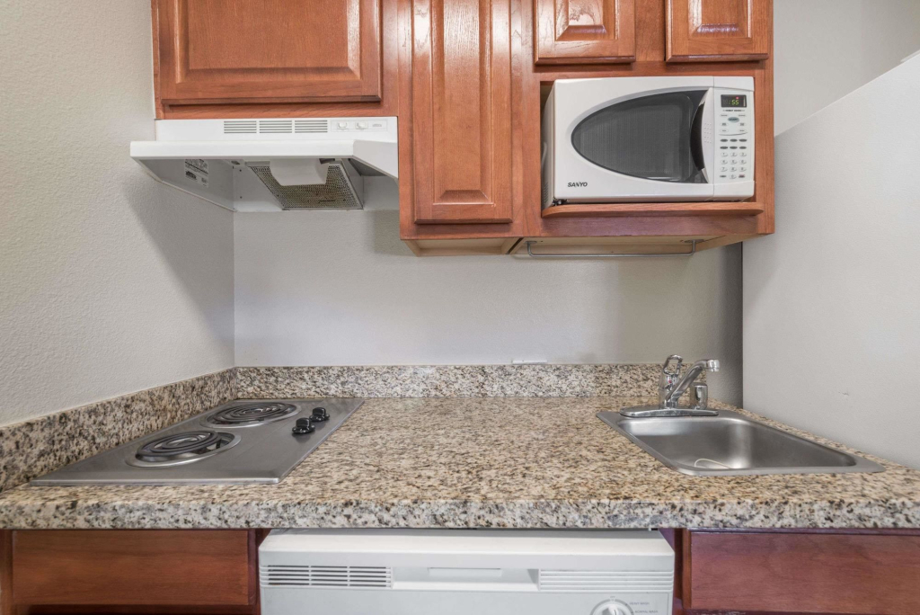 MainStay Suites Addison-Dallas