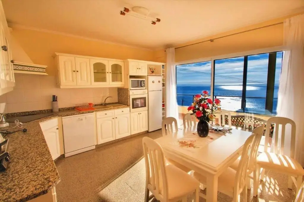 Benoni House by Stay Madeira Island