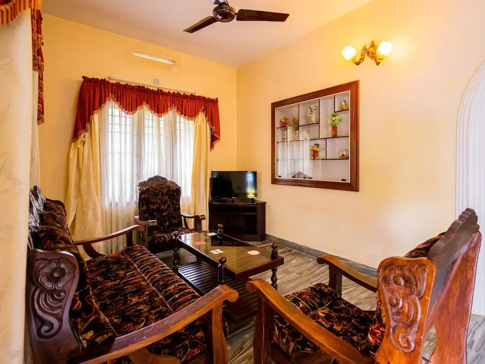 OYO 14172 Home Green View Ernakulam Medical Centre