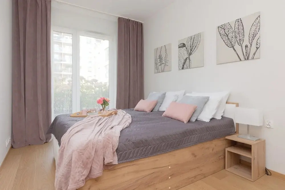 Warsaw Apartment With Parking by Renters
