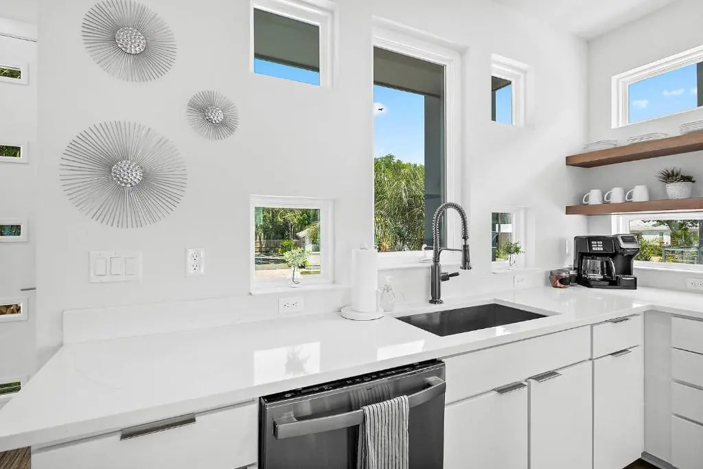 200 Riberia - Downtown Waterfront Luxury Home