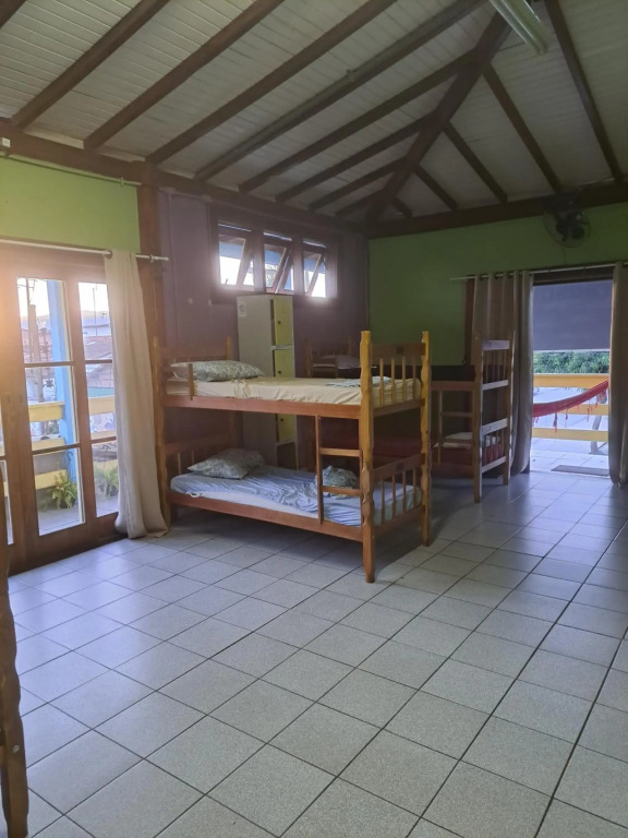 Girassol Hostel by Katita