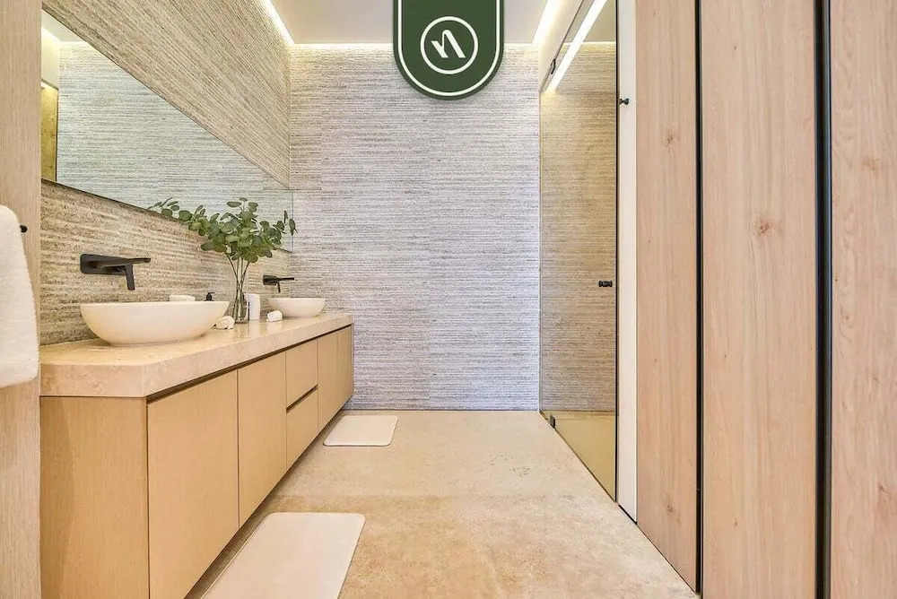 Luxury 1BR Condo With Private Terrace - Ocean View