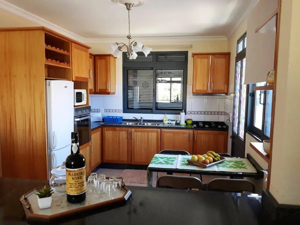 House with 2 Bedrooms in Lombo Do Doutor, with Wifi