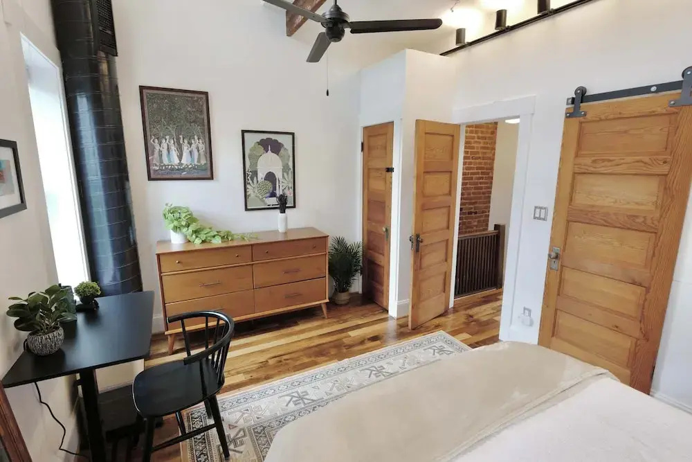 Hidden in the Heights DC Retreat for Family - 3 Bedroom