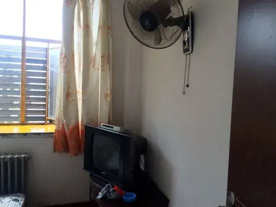 Baoji Yijia Hostel