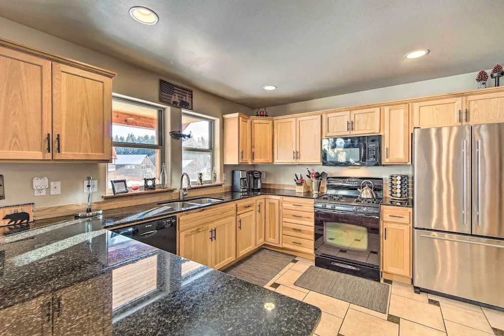 Dog-Friendly Ronald Vacation Rental Cabin