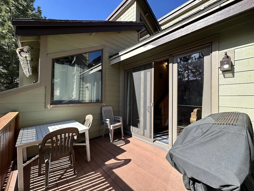 Mammoth Sierra Townhomes #18 2 Bedroom Condo by RedAwning