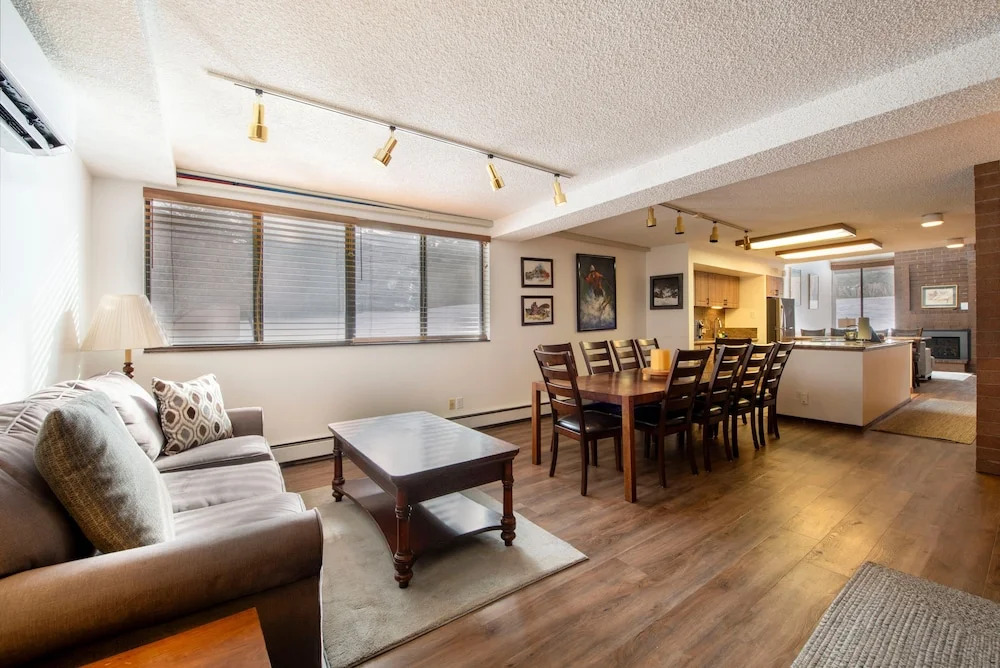 Park Avenue 3 Bedroom Condominiums