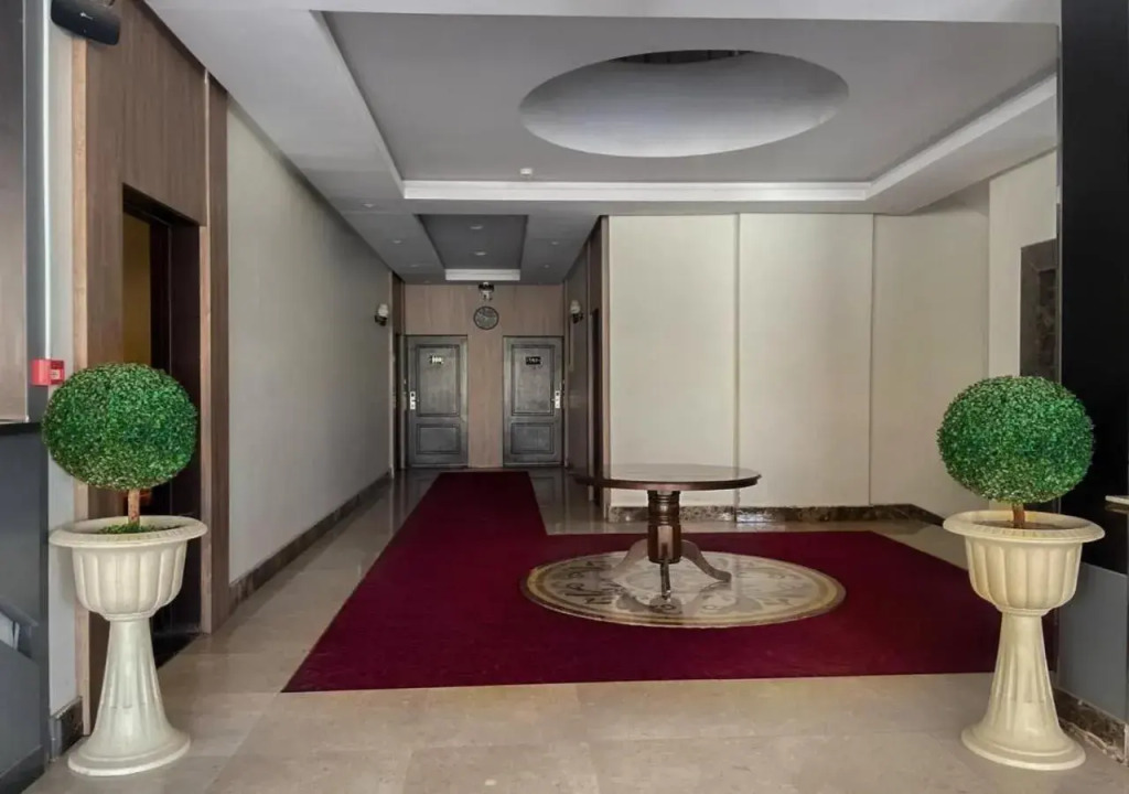 Apple Service Apartment