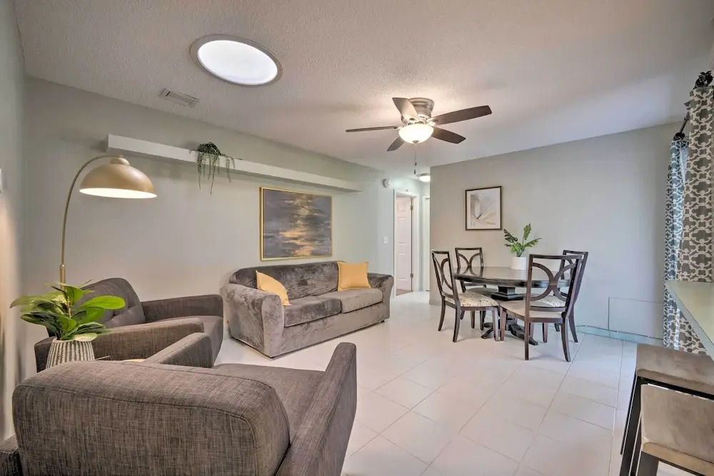 Pet-friendly Apopka Home: 30 Mi to Wdw!