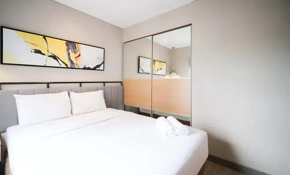 Minimalist and Beautiful 1BR with Extra Room at Pavilion Permata Apartment By Travelio