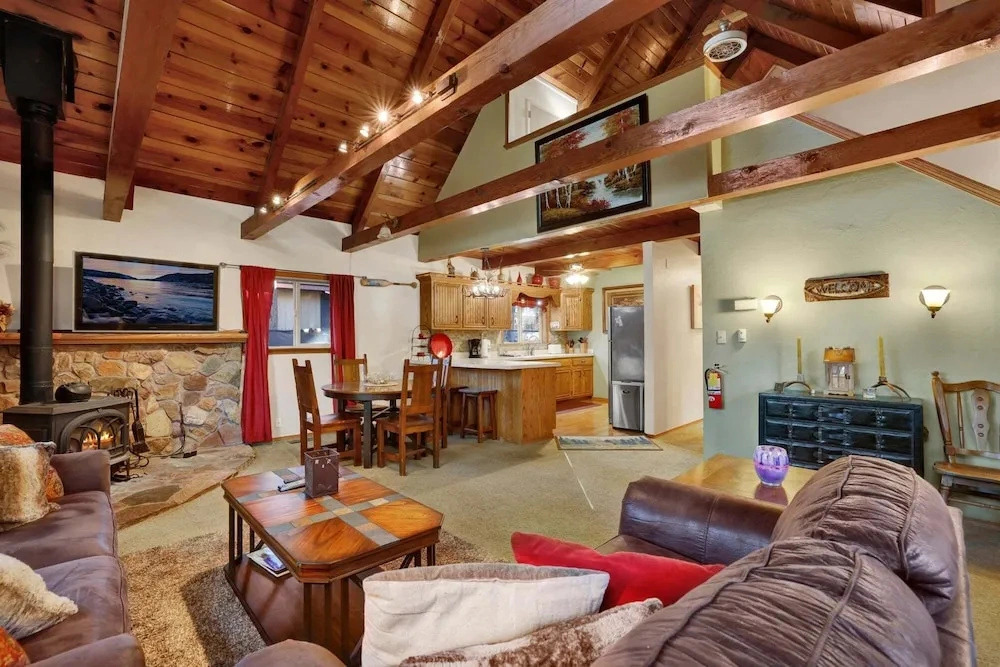 2582-oakwood Cottage