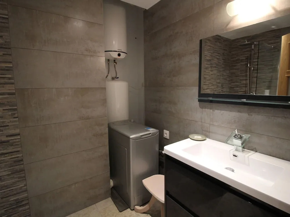 Elegant Holiday Home in Empuriabrava With Pool