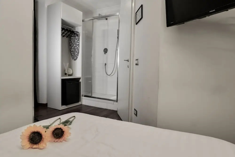 NAVONA VITA SUITES