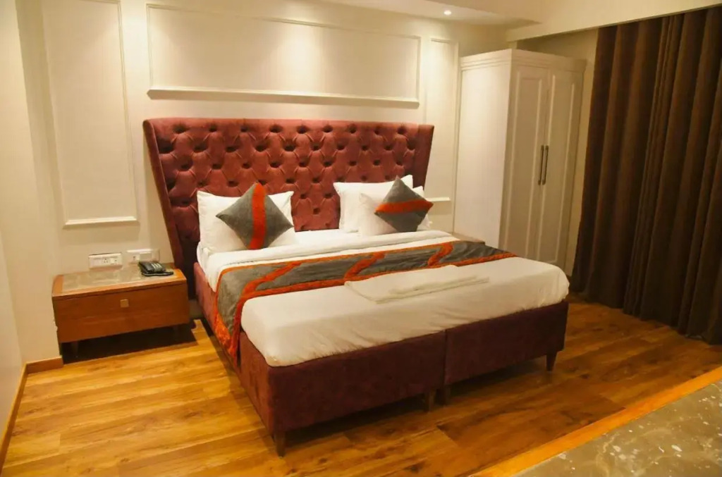 Hotel Vintage (By The Arc)