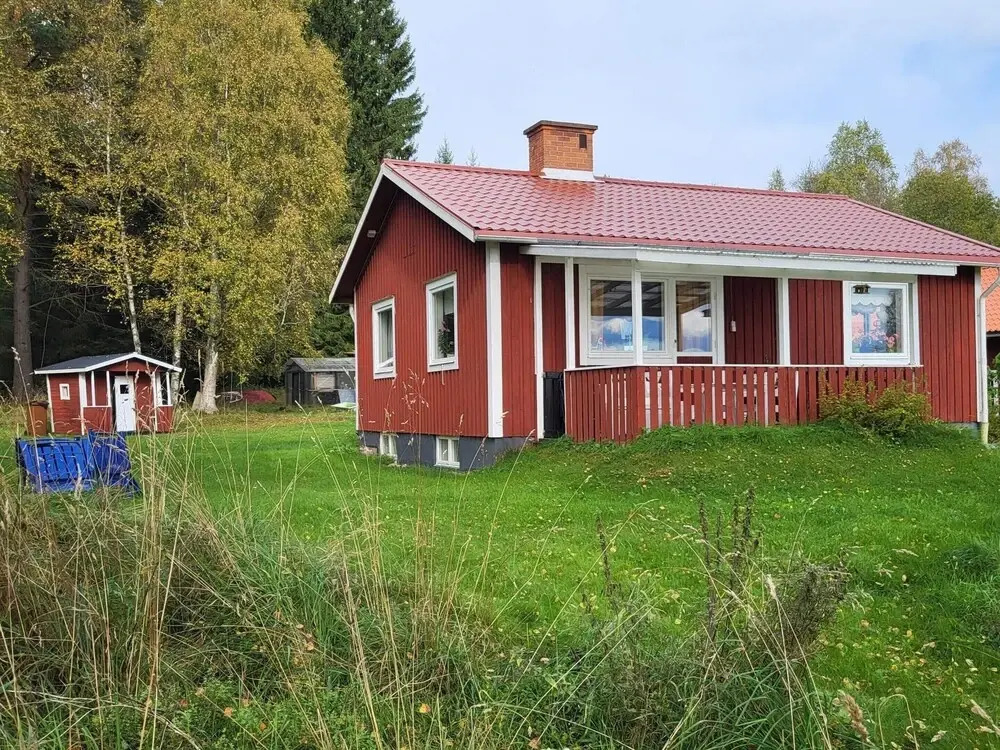 Cozy Getaway Near Forest and Lake
