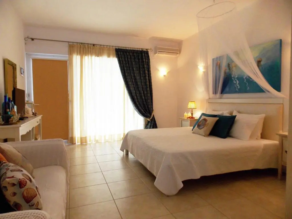 Skiathos Driades