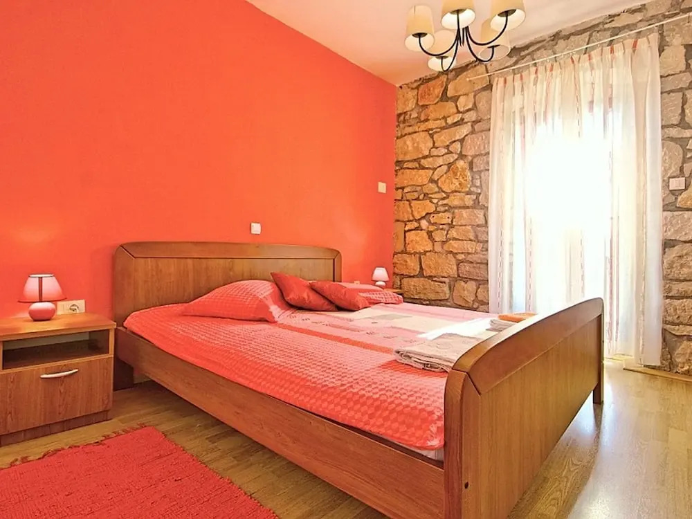 Rustic Villa in Žbandaj With Private Swimming Pool