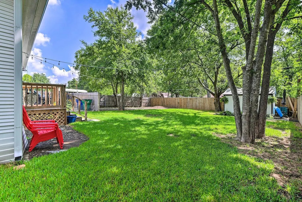 Historic + Fully Renovated Waxahachie Home!