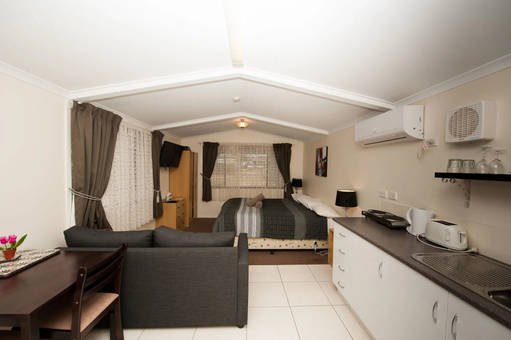 Sapphire City Motor Inn