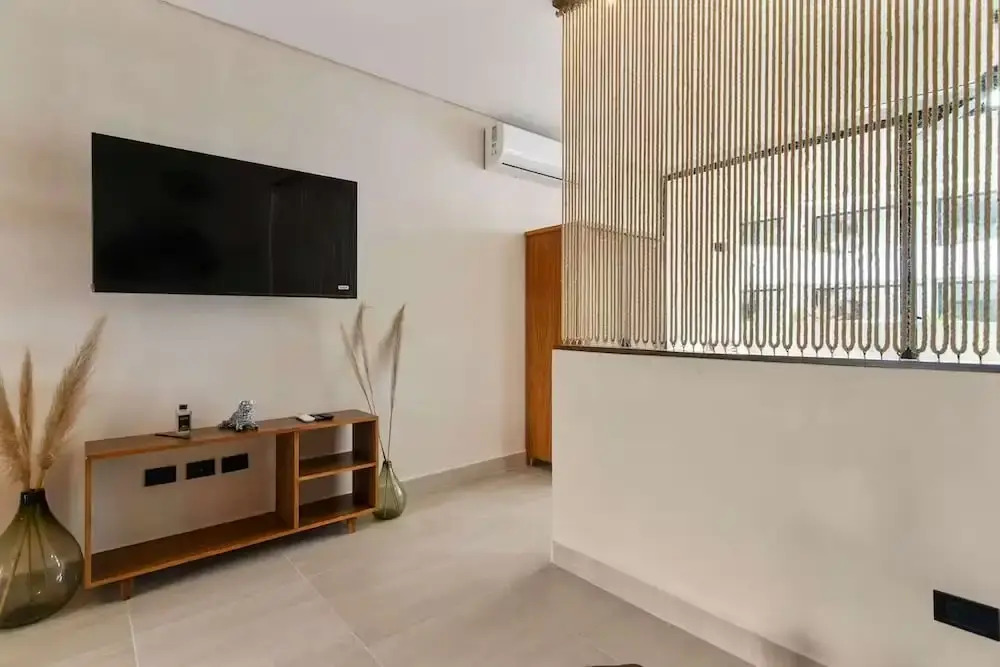 Guest INN Home - Elements Suites