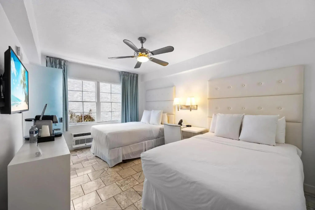 Beacon South Beach Hotel