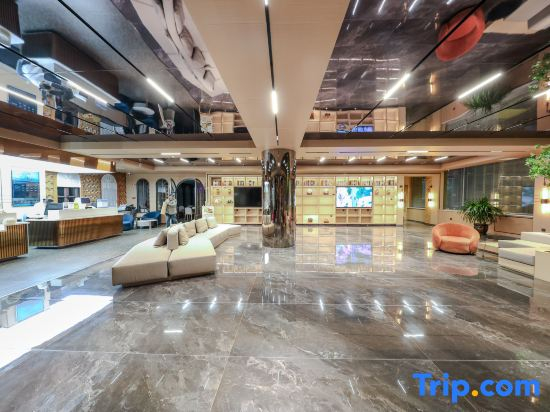 Yinchun Grand Hotel (Wangjialiang Subway Station)