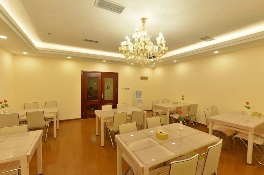 GreenTree Inn Beijing Haidian Shijingshan North China University of Technology Express Hotel
