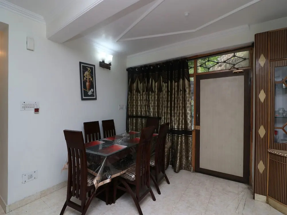OYO 13205 Home 3BHK Valley View Shimla