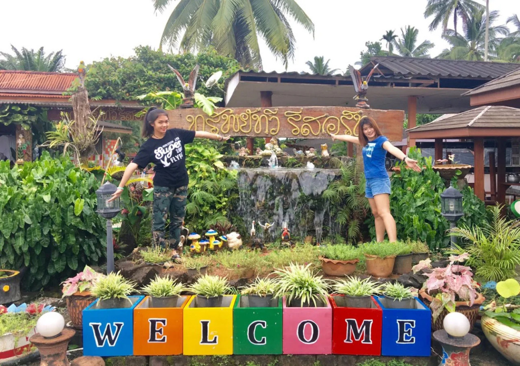 Subtawee Resort