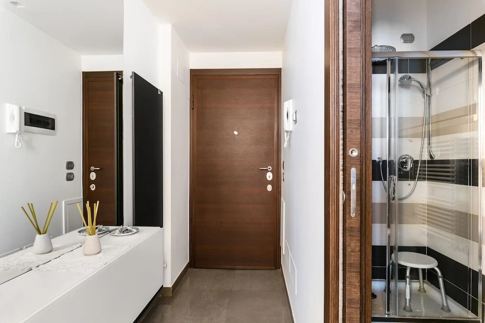 Modern New Apartment - Bocconi