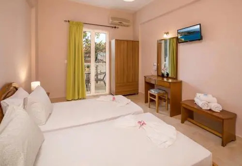 MARE BLU STUDIOS & SUITES