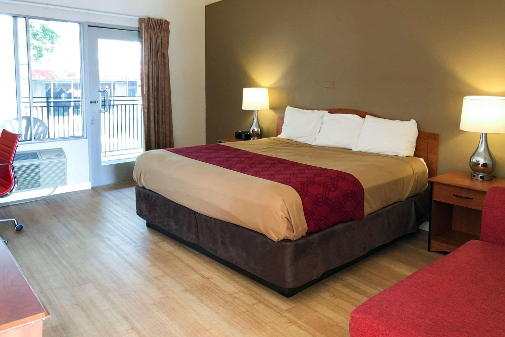Garden Inn & Suites Oakland Airport