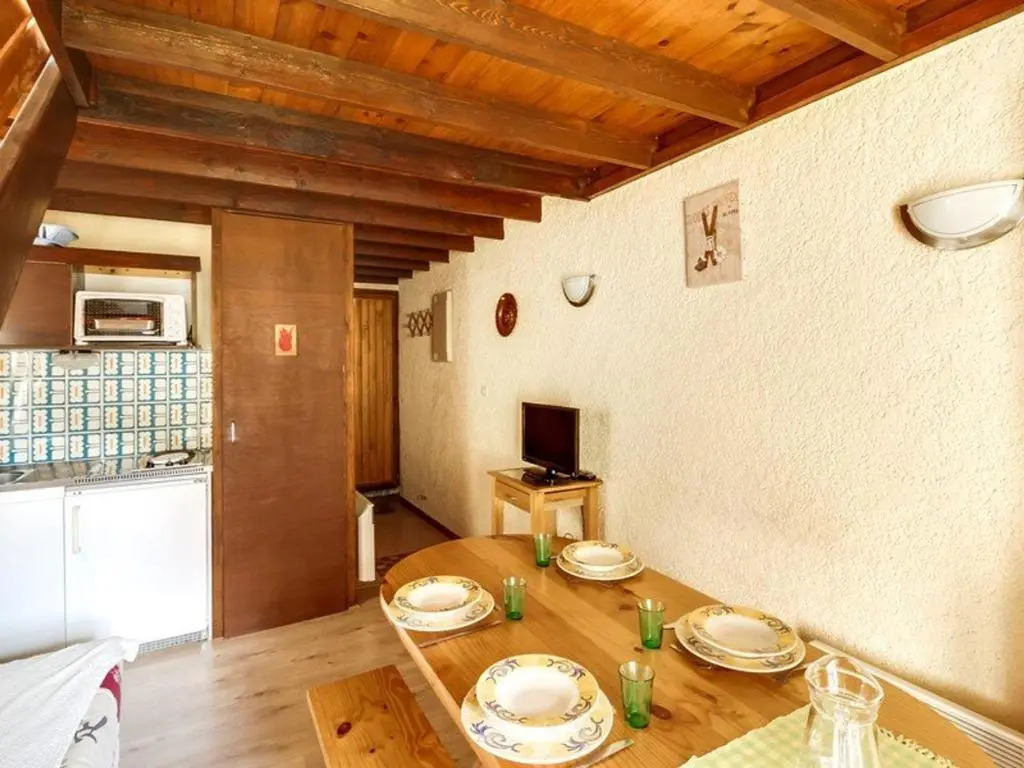 Appartement Cauterets, 1 Pièce, 5 Personnes - Fr-1-401-67