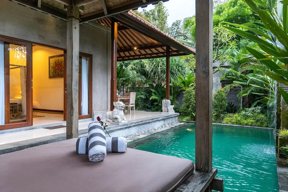 Pratiwi Ubud Villa