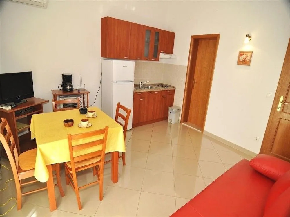 Apartments Mandi Okrug Gornji