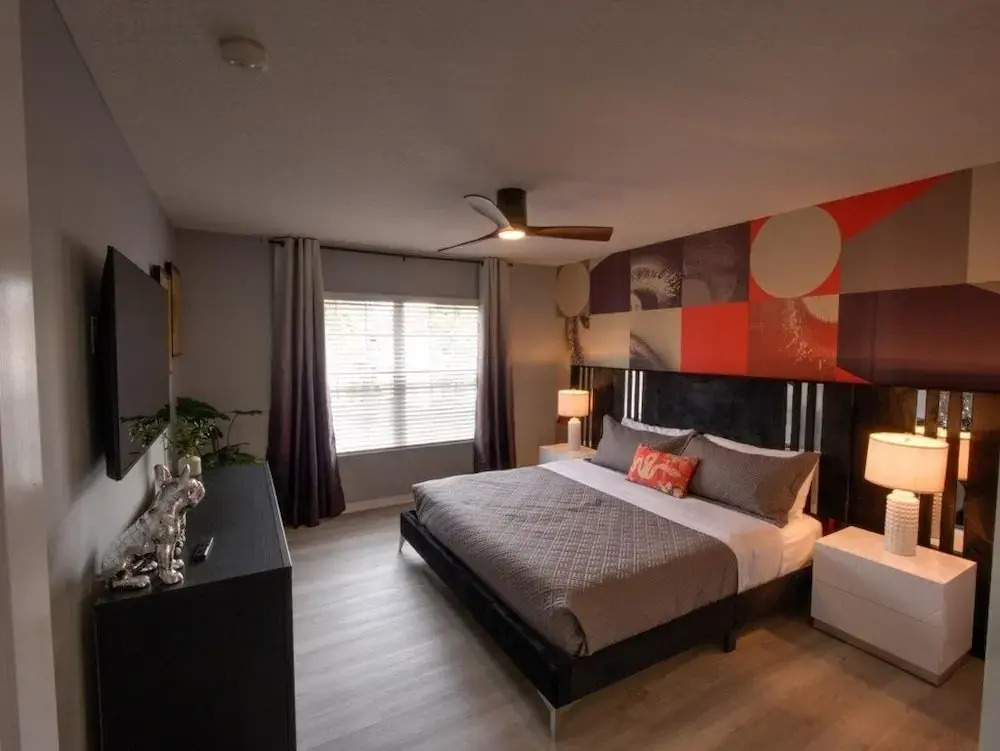 Six Bed Pool Villa in Resort -Close to Disney