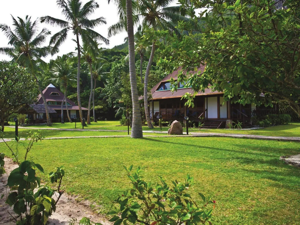 New Emerald Cove Hotel