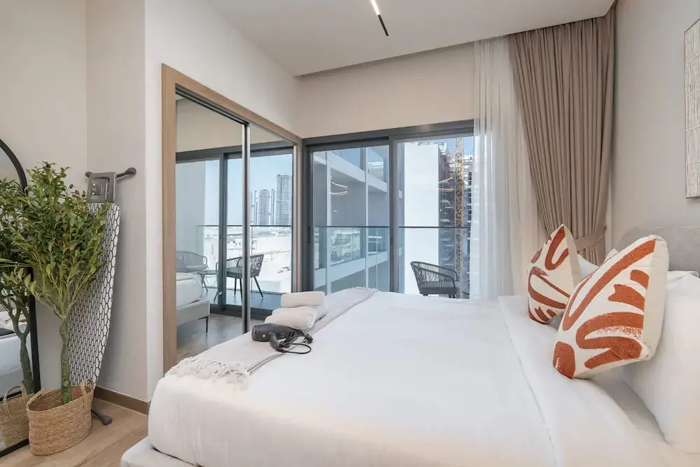 Peaceful Studio Flat That Sleeps 2 in Jumeirah Village Circle