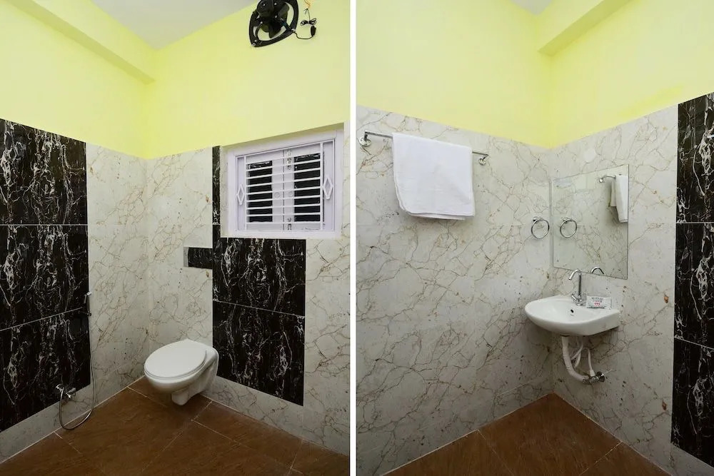 OYO 30742 Amita Guest House