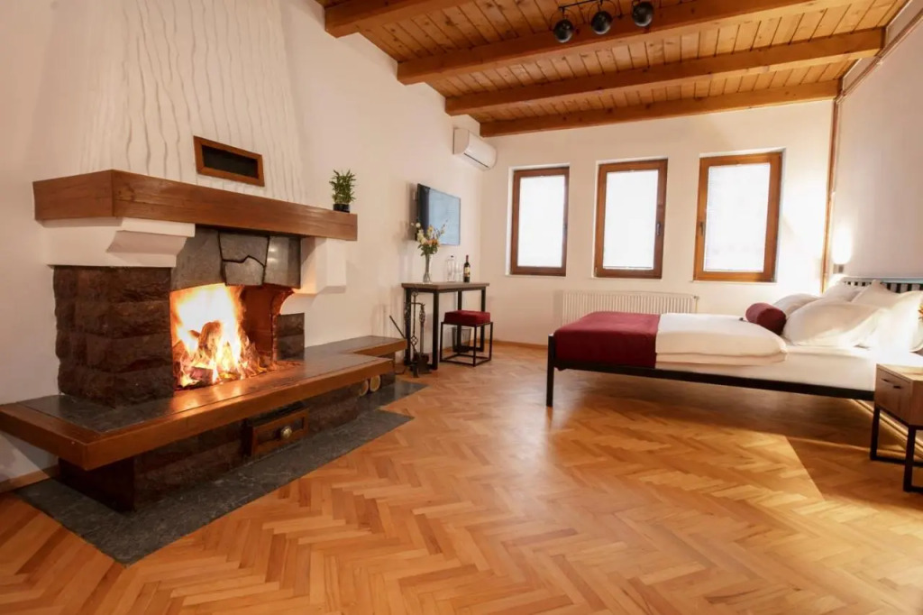 Grand Boutique Hotel